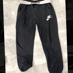 BLACK NIKE SWEATPANTS / size medium / $25